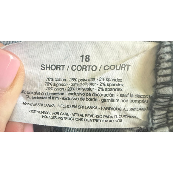 Gloria Vanderbilt Women's Denim Jeans Pants Size 18 S Amanda Dark Wash Stretch - Picture 6 of 6